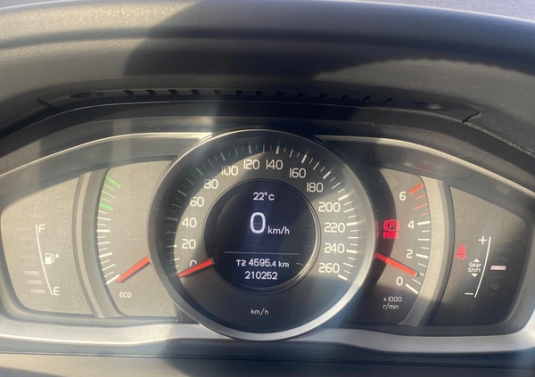 Volvo XC 60 cena 72000 przebieg: 210000, rok produkcji 2017 z Bytom małe 56
